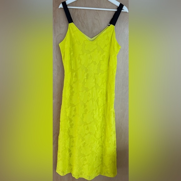 DKNY Clipped Jacquard Floral Dress - Picture 3 of 13